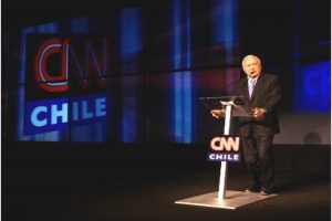 Lanzamiento CNN Chile- Manoinvisible